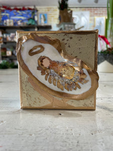 "Baby Jesus in Manger" Painted Oyster 4x4