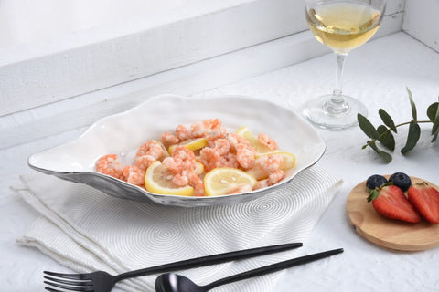 Medium Porcelain Oyster Bowl in White