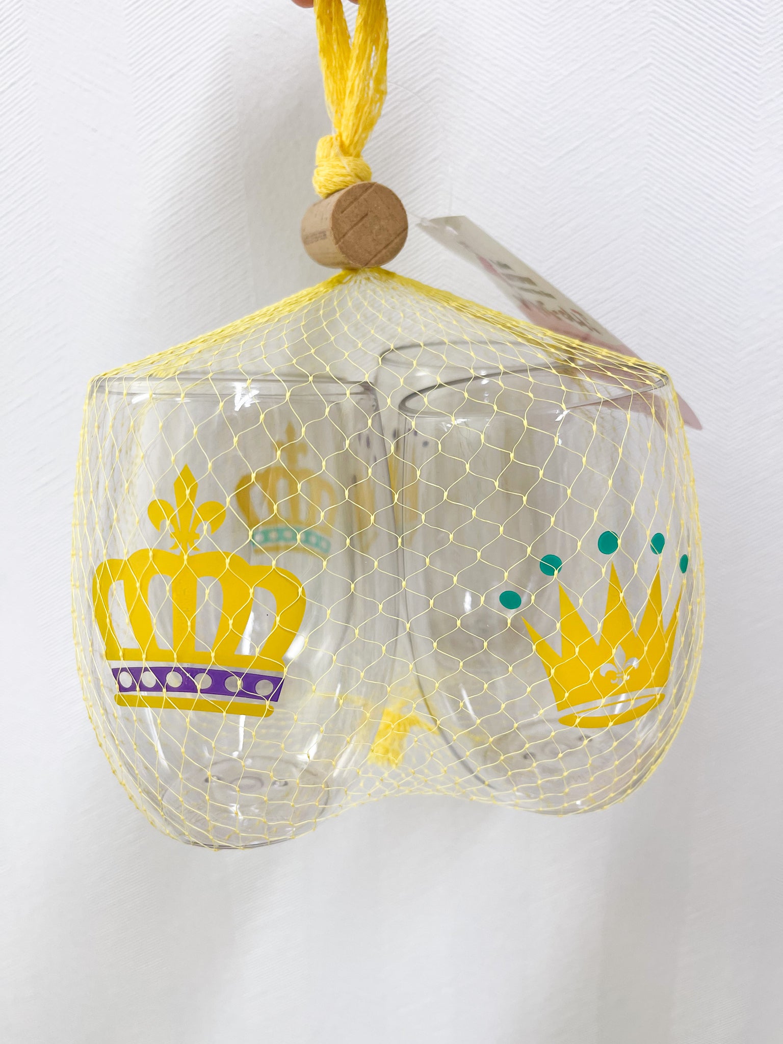 Mardi Gras Crowns Shatterproof Wine Glasses (4pk)